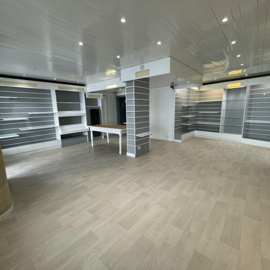  ODYSSEE - IMMO-DIFFUSION : Local / Bureau | VERS-PONT-DU-GARD (30210) | 55 m2 | 480 € 