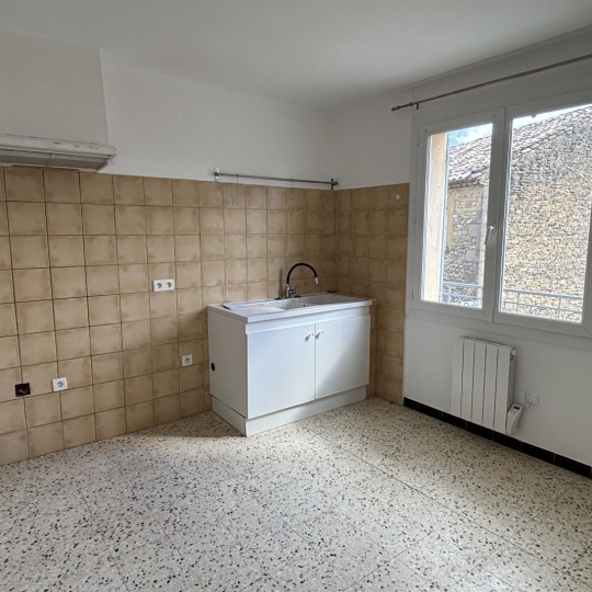  ODYSSEE - IMMO-DIFFUSION : Apartment | VERS-PONT-DU-GARD (30210) | 77 m2 | 800 € 