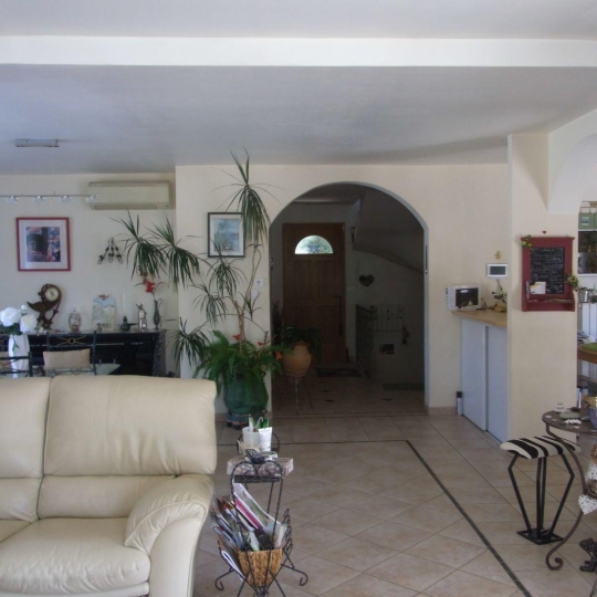  ODYSSEE - IMMO-DIFFUSION : Maison / Villa | UZES (30700) | 160 m2 | 742 000 € 