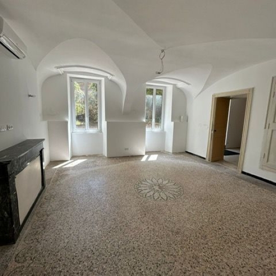  ODYSSEE - IMMO-DIFFUSION : Maison / Villa | UZES (30700) | 530 m2 | 699 000 € 