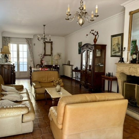  ODYSSEE - IMMO-DIFFUSION : House | UZES (30700) | 200 m2 | 260 000 &euro; 