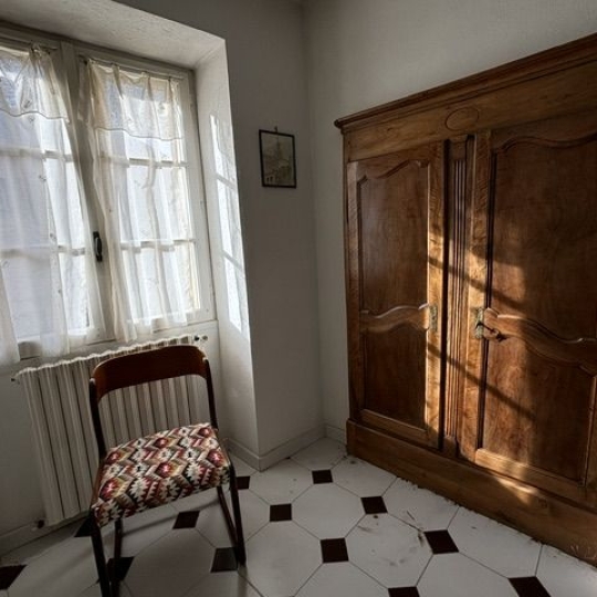  ODYSSEE - IMMO-DIFFUSION : Maison / Villa | UZES (30700) | 220 m2 | 260 000 &euro; 