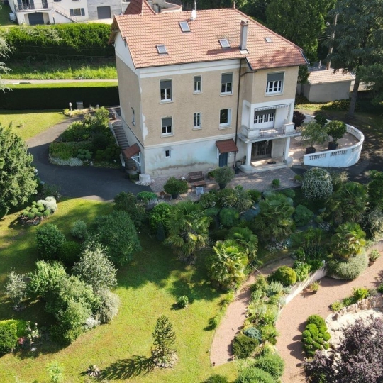  ODYSSEE - IMMO-DIFFUSION : Domaines / Propriétés | GRANDRIS (69870) | 315 m2 | 750 000 € 