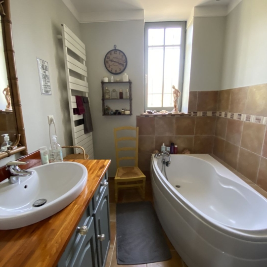  ODYSSEE - IMMO-DIFFUSION : Domaines / Propriétés | GRANDRIS (69870) | 315 m2 | 750 000 € 