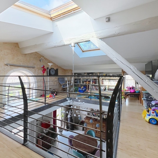  ODYSSEE - IMMO-DIFFUSION : House | LUCENAY (69480) | 192 m2 | 568 000 &euro; 