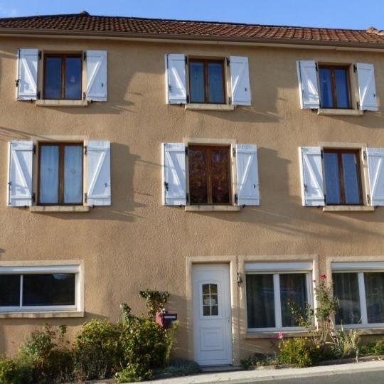  ODYSSEE - IMMO-DIFFUSION : House | SAINT-IGNY-DE-VERS (69790) | 150 m2 | 105 000 € 