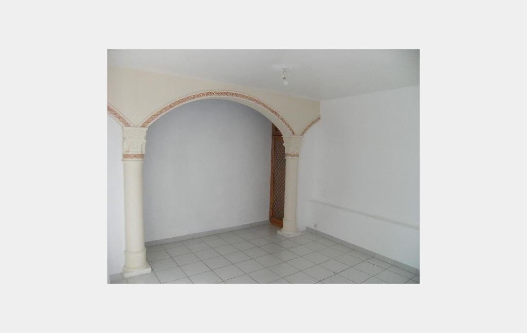 ODYSSEE - IMMO-DIFFUSION : Appartement | NIMES (30000) | 104 m2 | 898 &euro; 