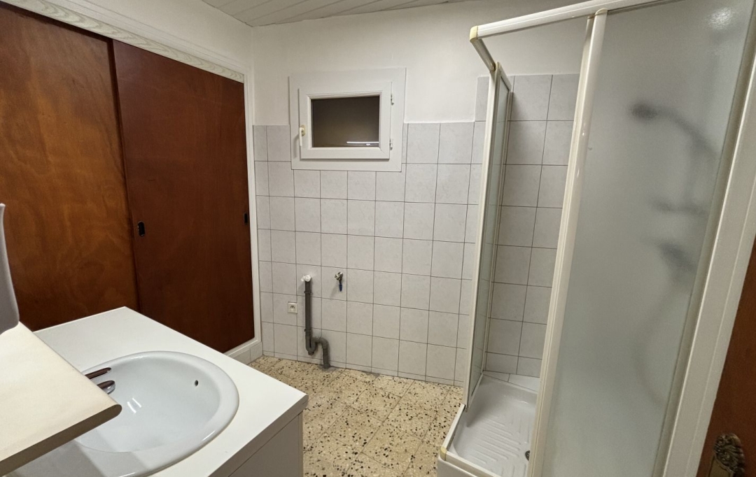 ODYSSEE - IMMO-DIFFUSION : Apartment | VERS-PONT-DU-GARD (30210) | 77 m2 | 800 € 