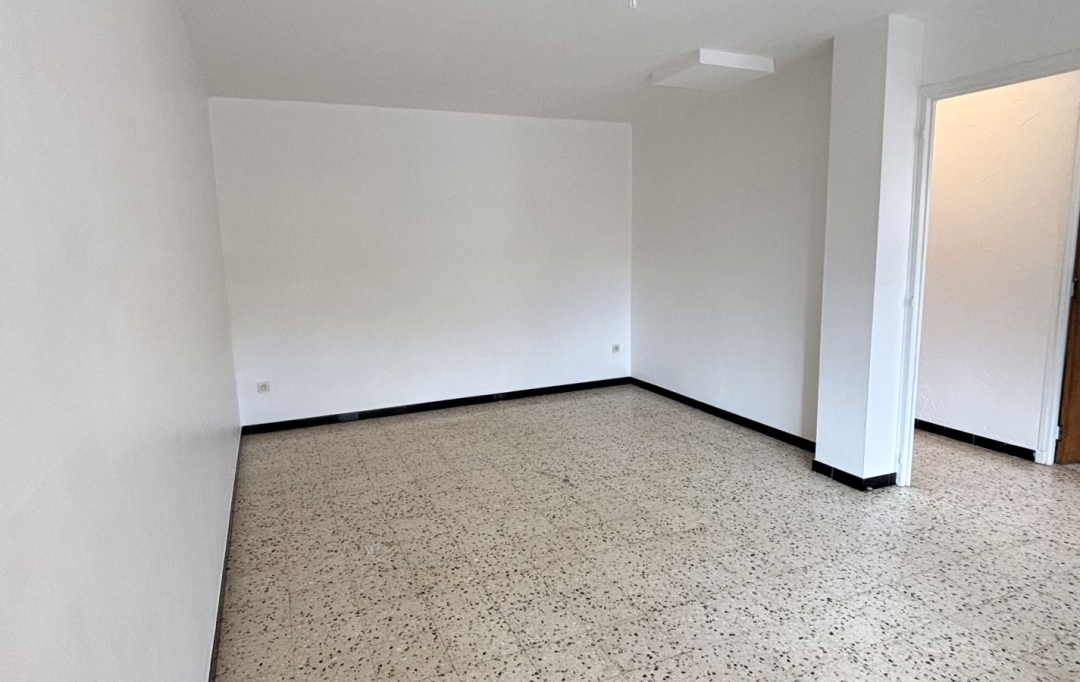 ODYSSEE - IMMO-DIFFUSION : Apartment | VERS-PONT-DU-GARD (30210) | 77 m2 | 800 € 