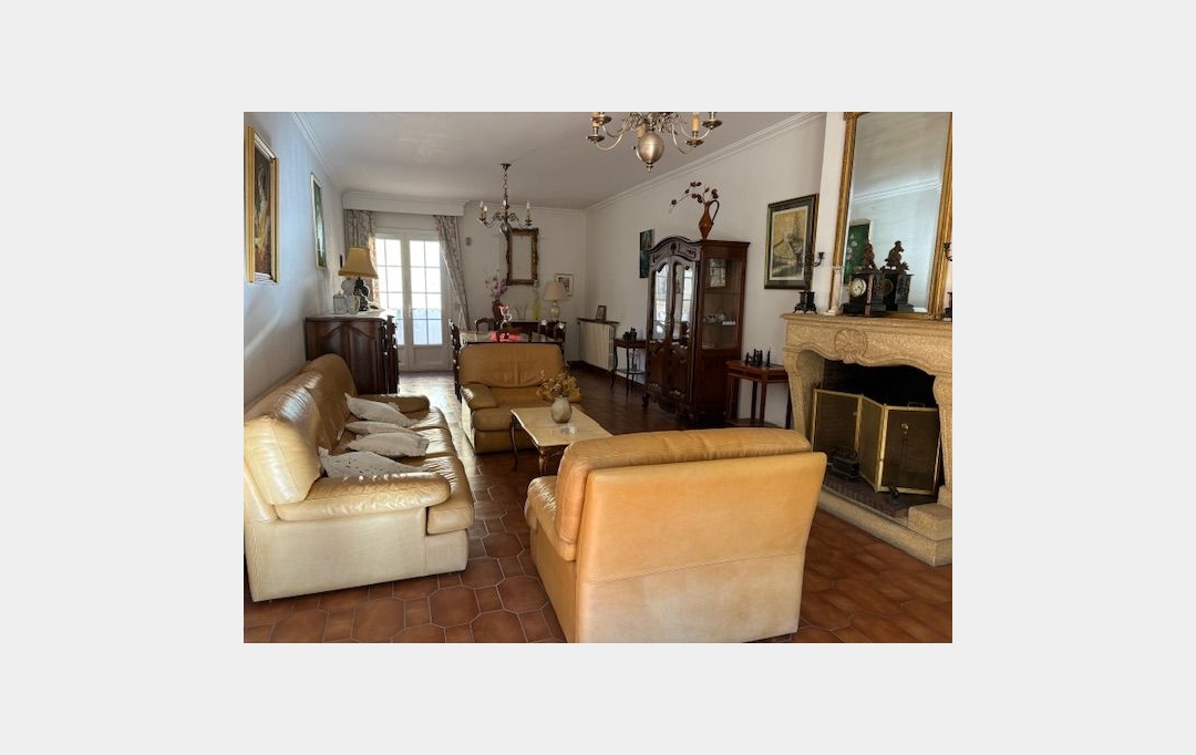 ODYSSEE - IMMO-DIFFUSION : Maison / Villa | REMOULINS (30210) | 240 m2 | 385 000 € 