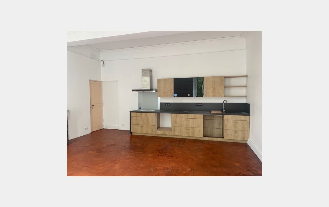 ODYSSEE - IMMO-DIFFUSION : House | UZES (30700) | 360 m2 | 699 000 € 