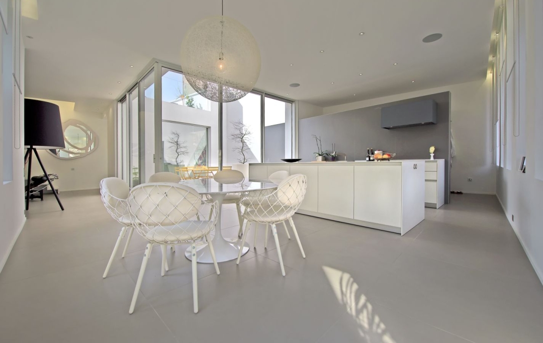 ODYSSEE - IMMO-DIFFUSION : Maison / Villa | NIMES (30000) | 335 m2 | 1 950 000 € 