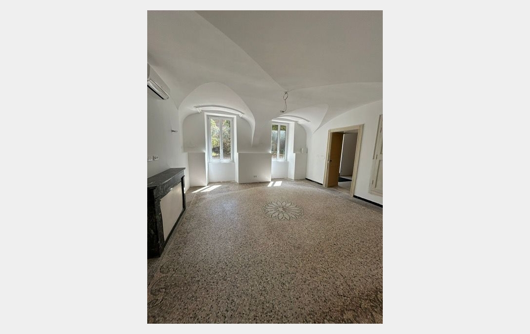 ODYSSEE - IMMO-DIFFUSION : Maison / Villa | UZES (30700) | 530 m2 | 699 000 € 