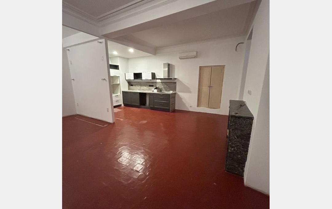 ODYSSEE - IMMO-DIFFUSION : Maison / Villa | UZES (30700) | 530 m2 | 699 000 € 