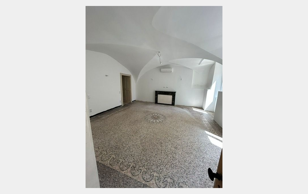 ODYSSEE - IMMO-DIFFUSION : Maison / Villa | UZES (30700) | 530 m2 | 699 000 € 