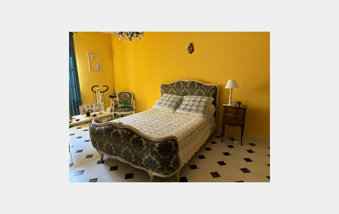 ODYSSEE - IMMO-DIFFUSION : Maison / Villa | UZES (30700) | 220 m2 | 260 000 &euro; 
