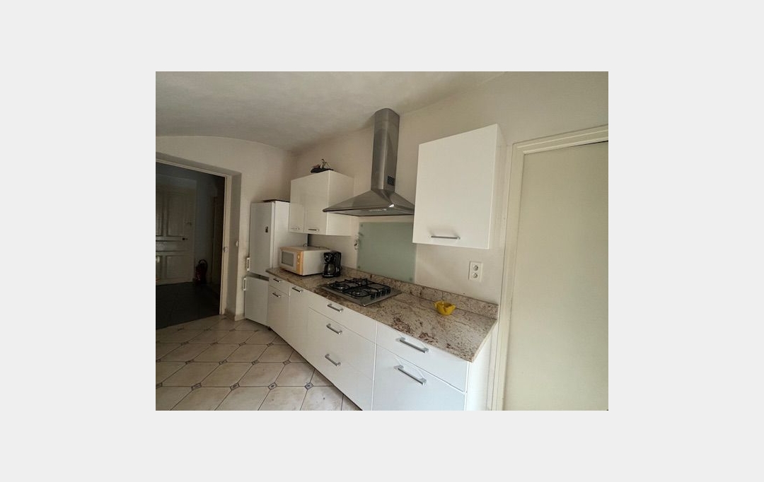 ODYSSEE - IMMO-DIFFUSION : Maison / Villa | UZES (30700) | 220 m2 | 260 000 &euro; 