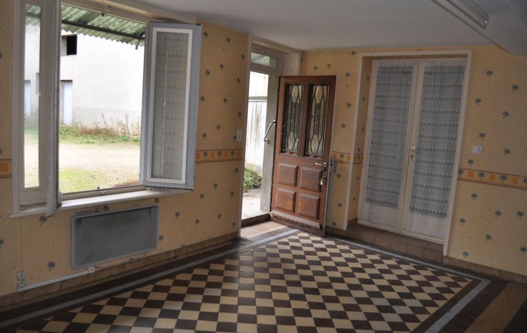 ODYSSEE - IMMO-DIFFUSION : House | MACON (71000) | 310 m2 | 199 000 € 