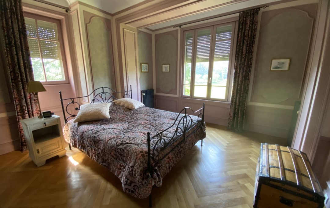 ODYSSEE - IMMO-DIFFUSION : Domaines / Propriétés | GRANDRIS (69870) | 315 m2 | 750 000 € 