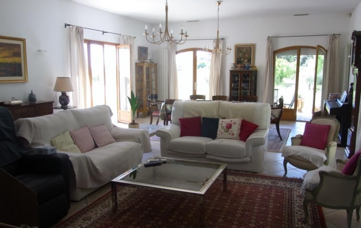 ODYSSEE - IMMO-DIFFUSION : Domain / Estate | UZES (30700) | 254 m2 | 1 470 000 € 