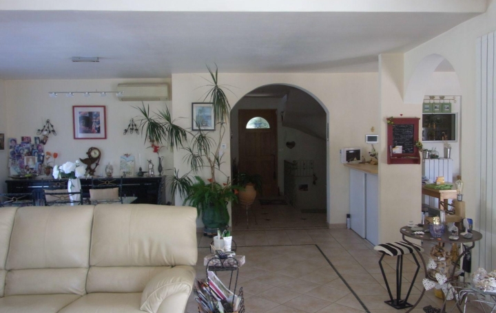 ODYSSEE - IMMO-DIFFUSION : House | UZES (30700) | 160 m2 | 742 000 € 
