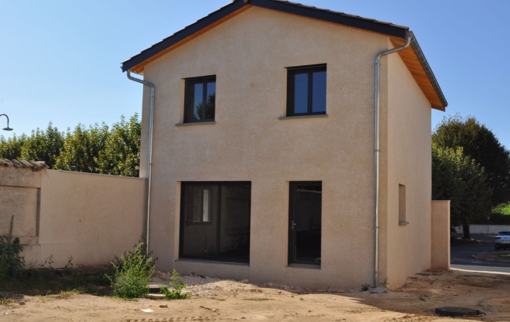 Maison   BELLEVILLE-EN-BEAUJOLAIS  100 m2 251 000 € 