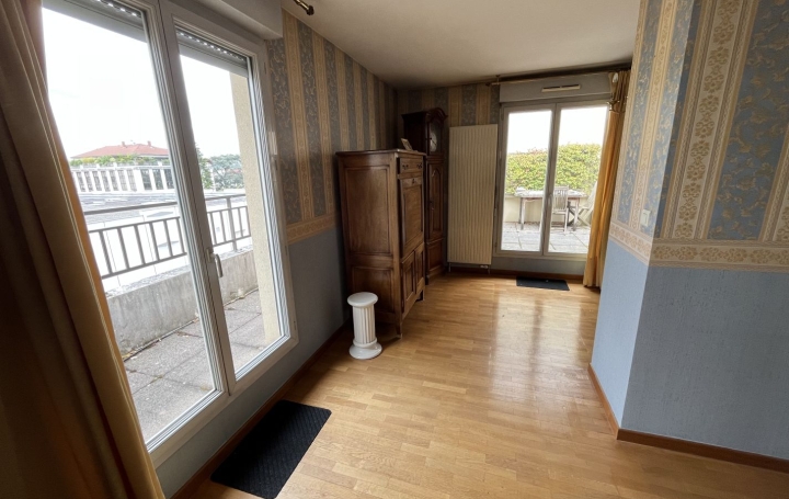 Appartement P4   LYON  93 m2 590 000 € 