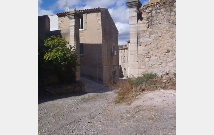 ODYSSEE - IMMO-DIFFUSION : Garage / Parking | VILLESEQUE-DES-CORBIERES (11360) | 100 m2 | 44 000 € 